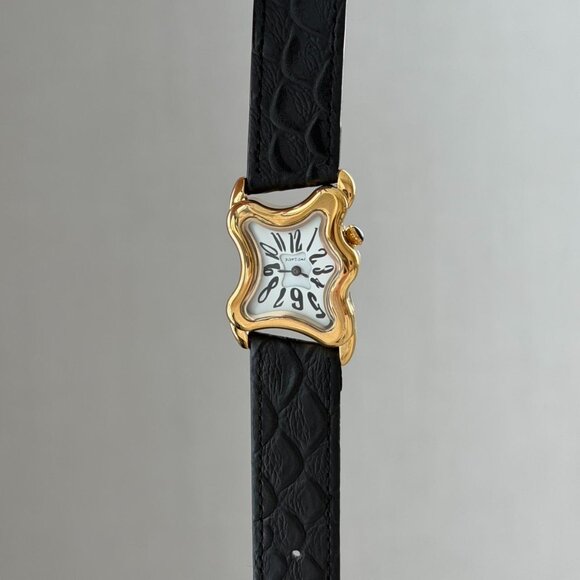 SKU0510‎ Retro Gold Asymmetrical Women Fashion Watch Stainless steel + gift bag